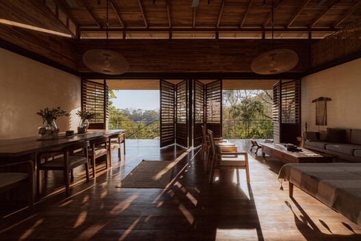 Casa Bersatu / Estudio D3B - Fotografía interior, Comedor, Madera, Terraza