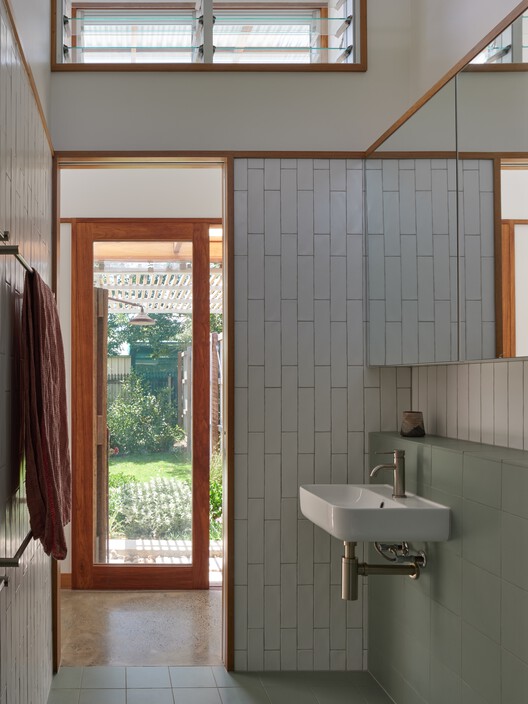 Moffat Morphing House  / Arcke - Interior Photography, Bathroom, Wood