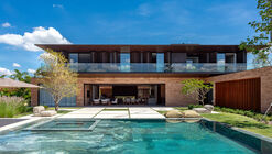 GLG Residence / Ximenes Leite Arquitetura