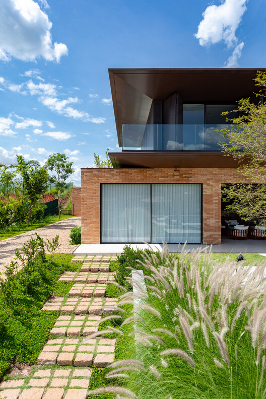 GLG Residence / Ximenes Leite Arquitetura - Exterior Photography, Garden, Courtyard
