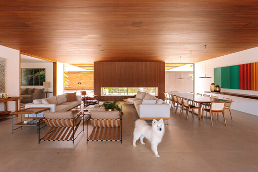 GLG Residence / Ximenes Leite Arquitetura - Interior Photography, Wood, Table, Chair
