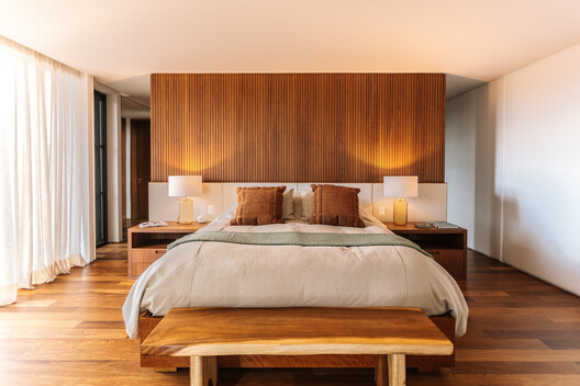 GLG Residence / Ximenes Leite Arquitetura - Interior Photography, Bedroom, Bed, Wood, Lighting