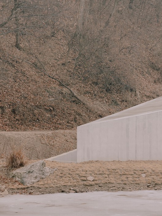 Sayuwon Park Visiting Center Gate / liveraniandrea - Exterior Photography