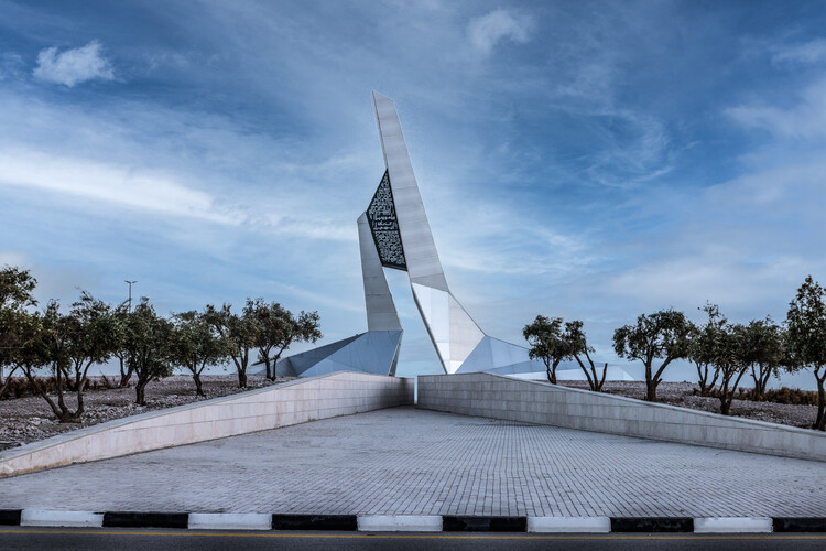 When Sculpture Becomes Discourse: Reflections on Mujassam Watan - Featured Image