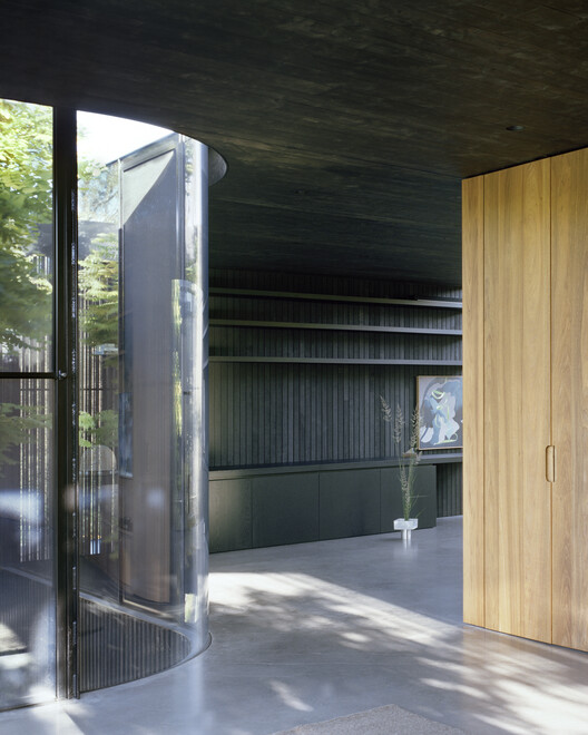 House in a Garden / Edition Office - Interior Photography, Glass