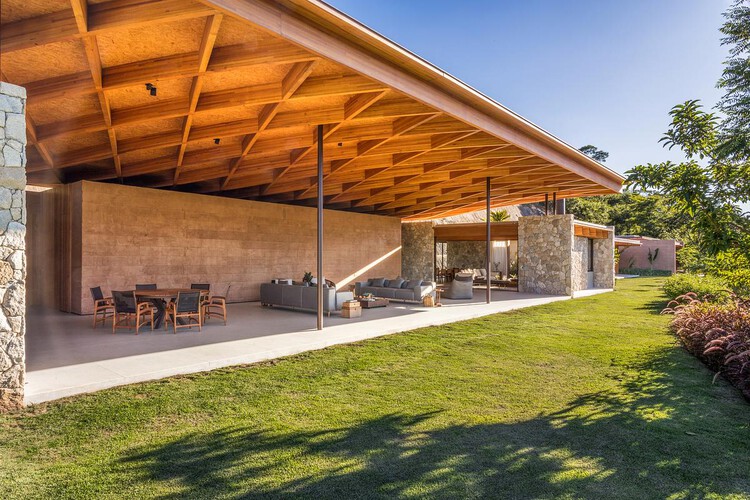 Casa JCA / Magarão + Lindenberg Arq - Casas