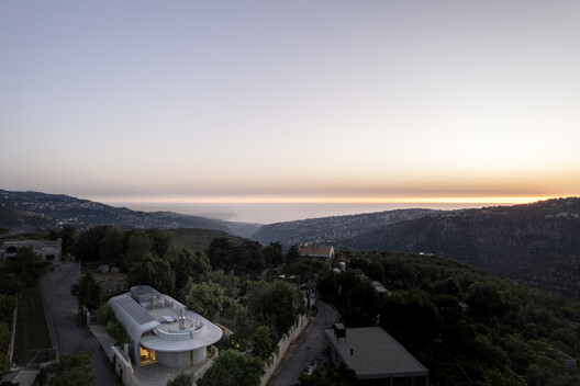 Capsule Retreat: Building Through Process in Lebanon’s Mountain Landscape Capsule Retreat: Building Through Process in Lebanon’s Mountain Landscape - Image 6 of 13