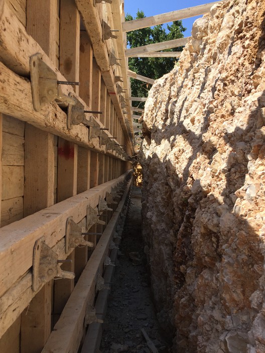 Capsule Retreat: Building Through Process in Lebanon’s Mountain Landscape Capsule Retreat: Building Through Process in Lebanon’s Mountain Landscape - Image 4 of 13