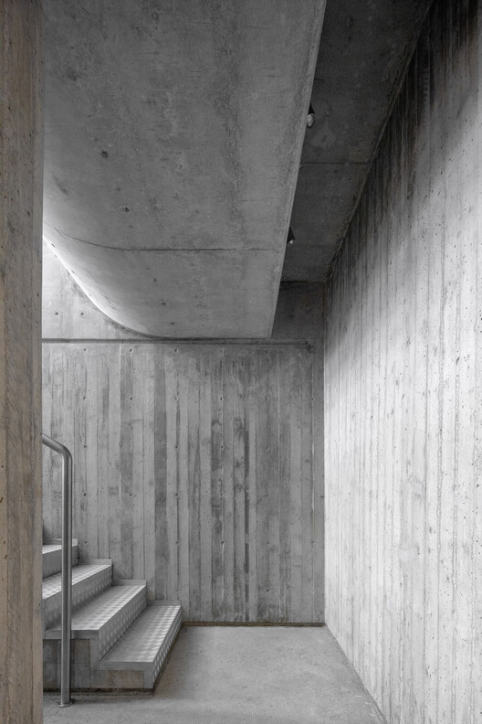 Capsule Retreat: Building Through Process in Lebanon’s Mountain Landscape Capsule Retreat: Building Through Process in Lebanon’s Mountain Landscape - Image 10 of 13