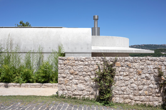 Capsule Retreat: Building Through Process in Lebanon’s Mountain Landscape Capsule Retreat: Building Through Process in Lebanon’s Mountain Landscape - Image 5 of 13