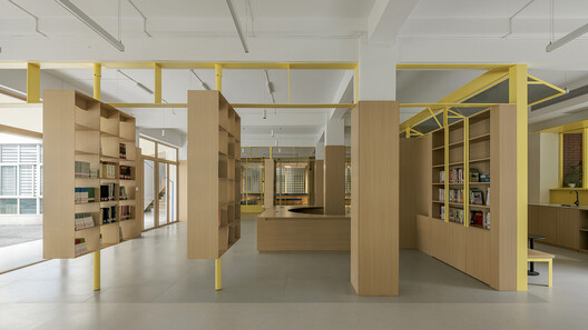 Renovation Design of the Library, Chengdu Shude Experimental Middle School / Modum Atelier Renovation Design of the Library, Chengdu Shude Experimental Middle School / Modum Atelier - Interior Photography, Wood, Shelving, Lighting, Glass