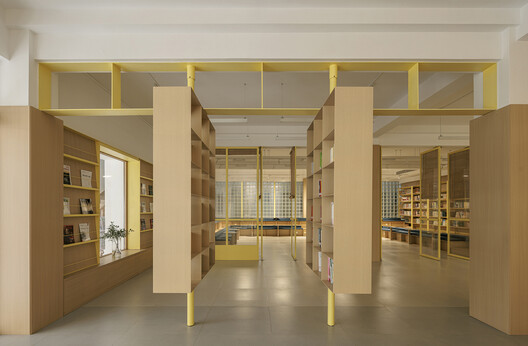 Renovation Design of the Library, Chengdu Shude Experimental Middle School / Modum Atelier Renovation Design of the Library, Chengdu Shude Experimental Middle School / Modum Atelier - Interior Photography, Shelving, Wood, Lighting, Glass