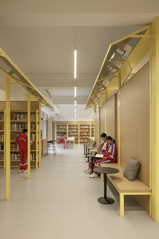 Renovation Design of the Library, Chengdu Shude Experimental Middle School / Modum Atelier Renovation Design of the Library, Chengdu Shude Experimental Middle School / Modum Atelier - Interior Photography, Shelving