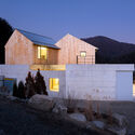 Two Gabled Volumes, One Landscape / BRBB Architects - Exterior Photography, Houses