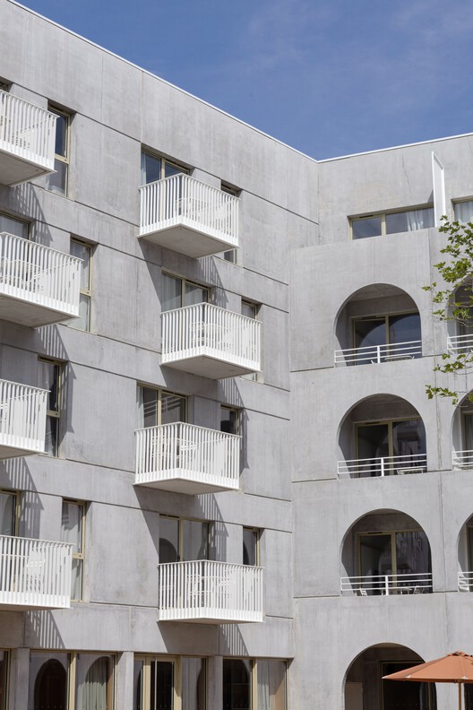 The Babel Community - Coliving Residence  / D'HOUNDT+BAJART Architectes&associés - Exterior Photography, Concrete, Balcony