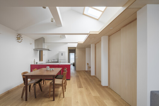 A House, Resident and Milk Delivery Service / Meguro Architecture Laboratory A House, Resident and Milk Delivery Service / Meguro Architecture Laboratory - Interior Photography, Dining room, Wood, Door, Chair
