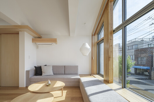 A House, Resident and Milk Delivery Service / Meguro Architecture Laboratory A House, Resident and Milk Delivery Service / Meguro Architecture Laboratory - Interior Photography, Living Room, Wood