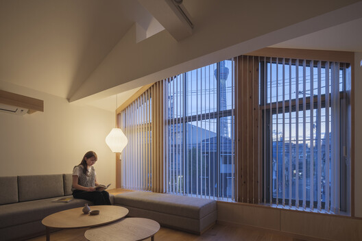 A House, Resident and Milk Delivery Service / Meguro Architecture Laboratory A House, Resident and Milk Delivery Service / Meguro Architecture Laboratory - Interior Photography, Wood