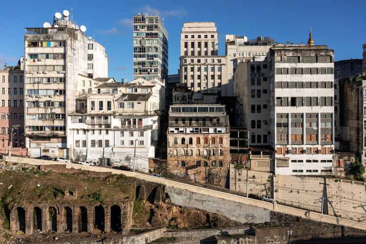 Arquivo: Deconstruction and Material Reuse for a Circular Architecture - Featured Image