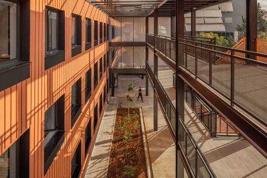 Partizani High School / Loft Architects - Image 3 of 13