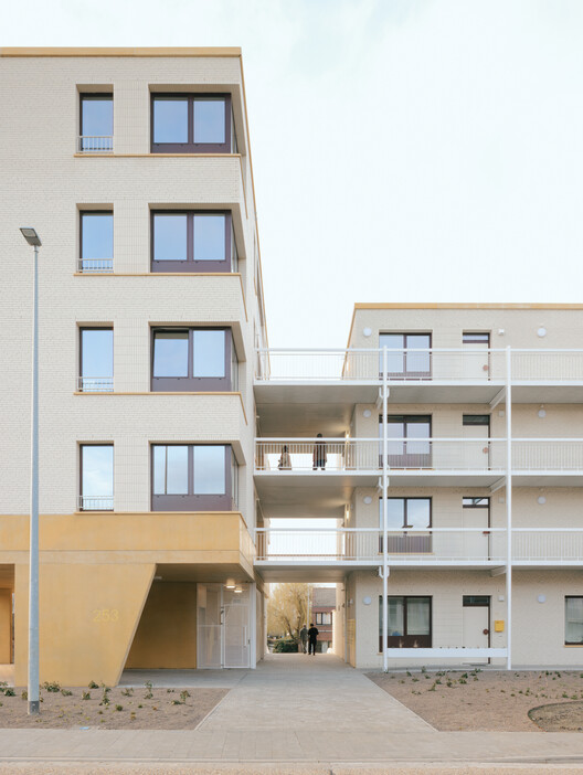 Platte-Lostraat Collective Housing / KPW architecten Platte-Lostraat Collective Housing / KPW architecten - Interior Photography, Facade, Balcony, Concrete