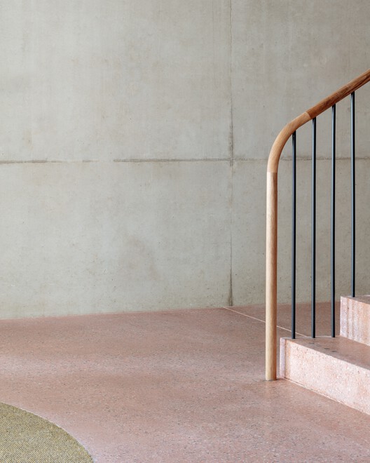 Collège des Parcs School Extension and two Sport Halls / Stoa architectes Collège des Parcs School Extension and two Sport Halls / Stoa architectes - Image 15 of 25