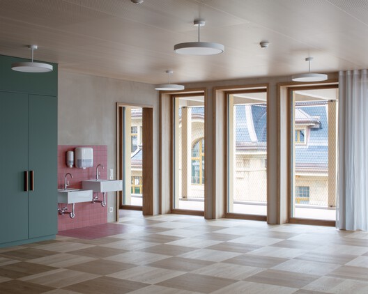 Collège des Parcs School Extension and two Sport Halls / Stoa architectes Collège des Parcs School Extension and two Sport Halls / Stoa architectes - Interior Photography, Wood