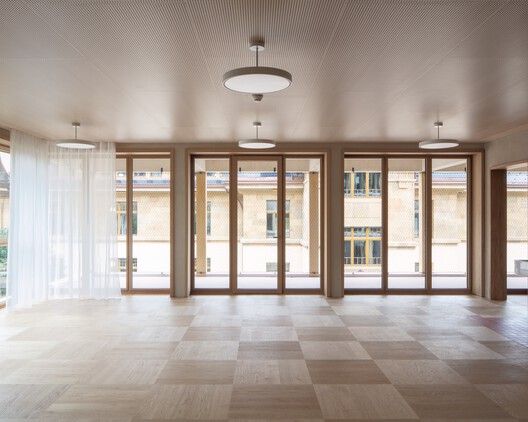 Collège des Parcs School Extension and two Sport Halls / Stoa architectes Collège des Parcs School Extension and two Sport Halls / Stoa architectes - Interior Photography, Wood, Door, Column, Glass, Concrete