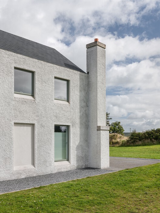 Gort Uí Ghaoithín / Fuinneamh Workshop Architects - Exterior Photography, Concrete