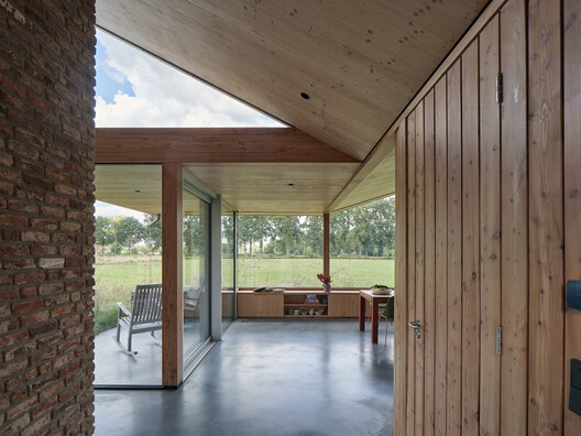 House in the Meadow / Team Tonbo - Interior Photography, Wood