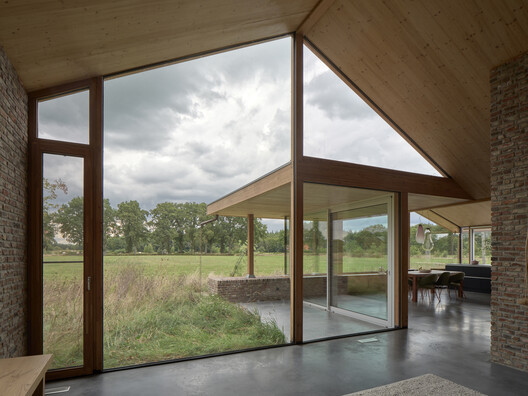 House in the Meadow / Team Tonbo - Image 19 of 31