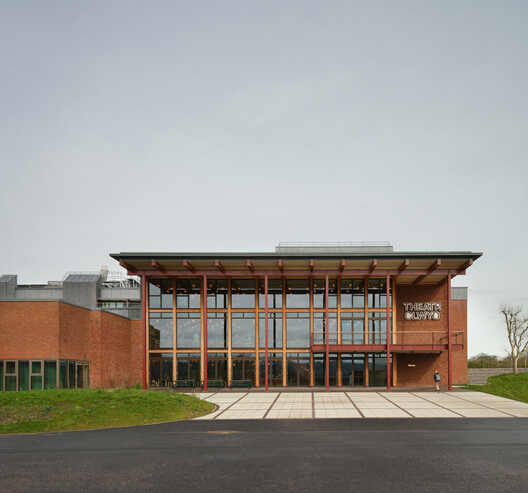 Theatr Clwyd / Haworth Tompkins