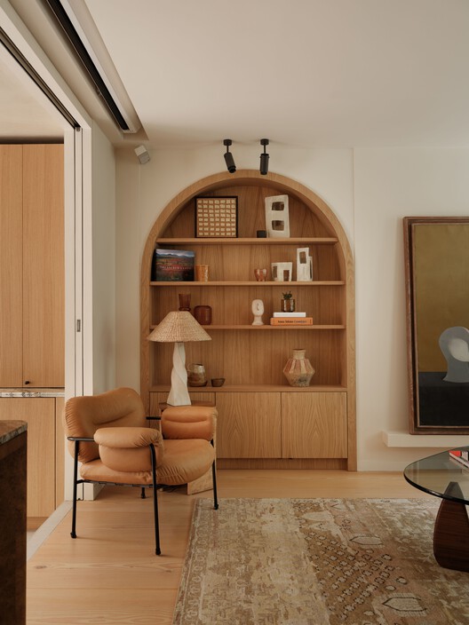 Islington House  / Architecture for London + Hamish Vincent Design - Interior Photography, Living Room, Wood, Shelving, Chair