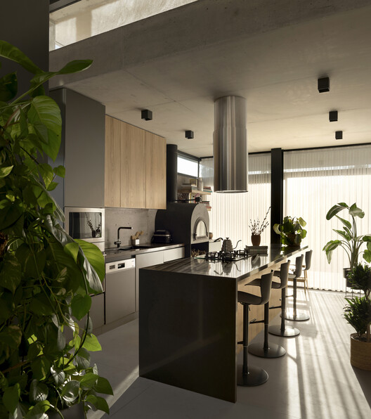 Elmali House / PIN Architects Elmali House / PIN Architects - Interior Photography, Kitchen, Countertop, Lighting, Chair