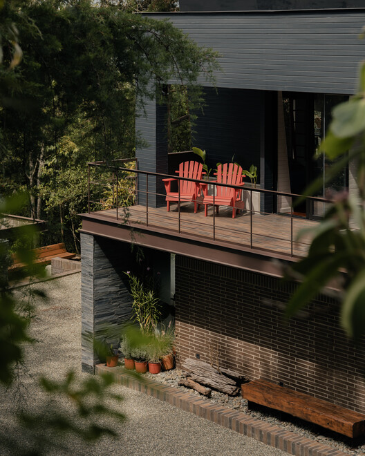 Renovation of the Mountain House  AC. / DARP - De Arquitectura y Paisaje - Exterior Photography, Garden, Balcony, Chair, Deck