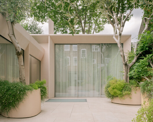 Mozart House / Studio DERA Mozart House / Studio DERA - Interior Photography, Garden, Concrete, Courtyard