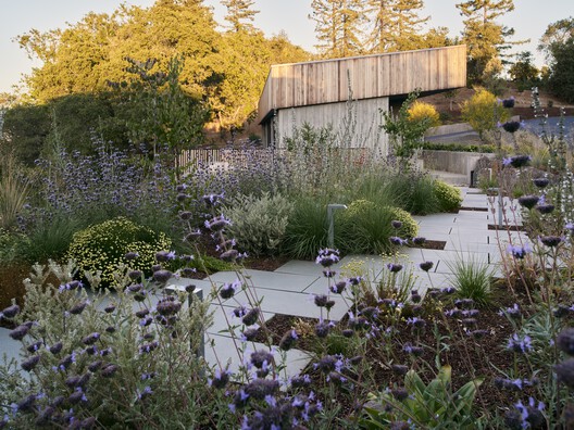 Moksha House / SAW // Spiegel Aihara Workshop - Exterior Photography, Garden