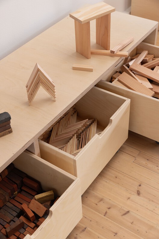 Earth Tree Installation / Kengo Kuma & Associates + Dinesen Earth Tree Installation / Kengo Kuma & Associates + Dinesen - Image 16 of 16