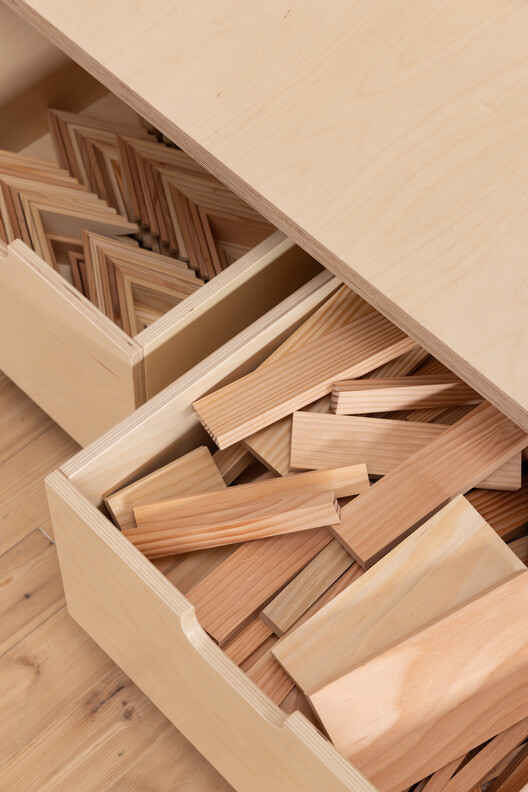 Earth Tree Installation / Kengo Kuma & Associates + Dinesen Earth Tree Installation / Kengo Kuma & Associates + Dinesen - Image 15 of 16