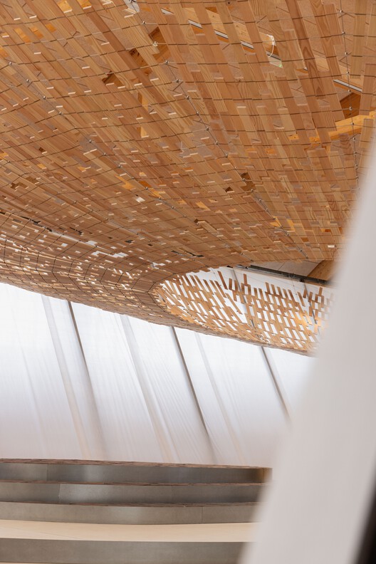 Earth Tree Installation / Kengo Kuma & Associates + Dinesen Earth Tree Installation / Kengo Kuma & Associates + Dinesen - Image 8 of 16