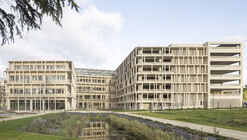 Paramedical Training Institute and Parking Structure / VIB Architecture