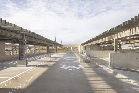 Paramedical Training Institute and Parking Structure / VIB Architecture - Image 10 of 22
