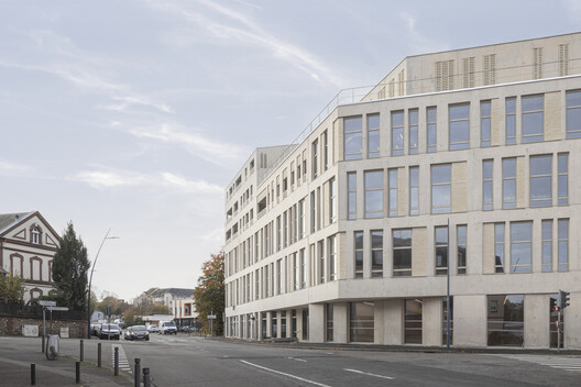Paramedical Training Institute and Parking Structure / VIB Architecture - Exterior Photography