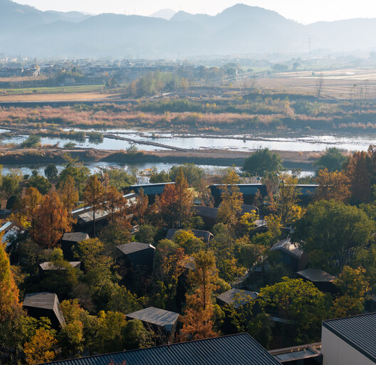 Houses of Stealth (Tonglu Senbo Resort) / SpActrum - Image 30 of 43