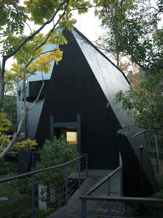 Houses of Stealth (Tonglu Senbo Resort) / SpActrum - Exterior Photography