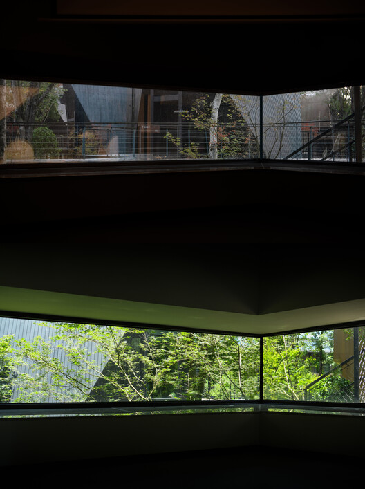 Houses of Stealth (Tonglu Senbo Resort) / SpActrum - Exterior Photography, Glass