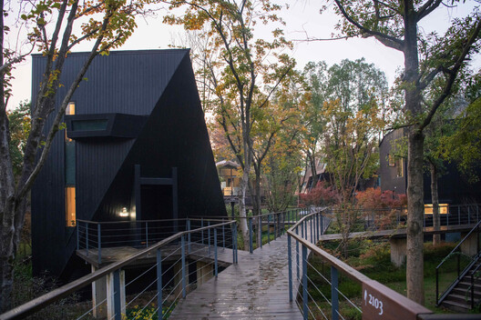 Houses of Stealth (Tonglu Senbo Resort) / SpActrum - Image 17 of 43