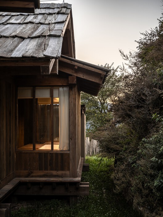 Songtsm Travel Hotel Jiuzhai / Thinking Design Songtsm Travel Hotel Jiuzhai / Thinking Design - Exterior Photography, Wood