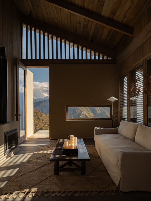 Songtsm Travel Hotel Jiuzhai / Thinking Design Songtsm Travel Hotel Jiuzhai / Thinking Design - Interior Photography, Living Room, Chair