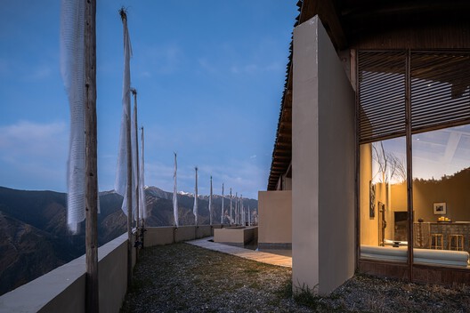 Songtsm Travel Hotel Jiuzhai / Thinking Design Songtsm Travel Hotel Jiuzhai / Thinking Design - Image 22 of 29